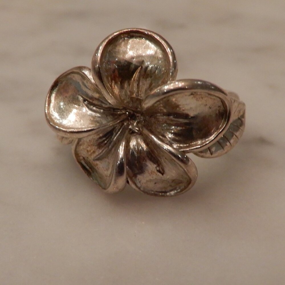 Kabana Sterling Silver Plumeria Ring